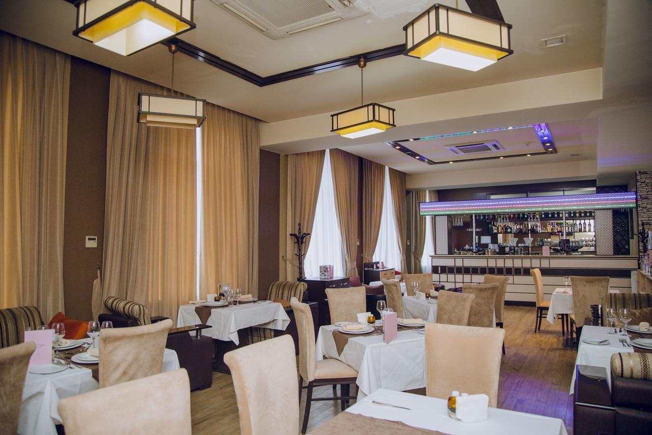 Caspian Ulduz Hotel Баку Екстериор снимка
